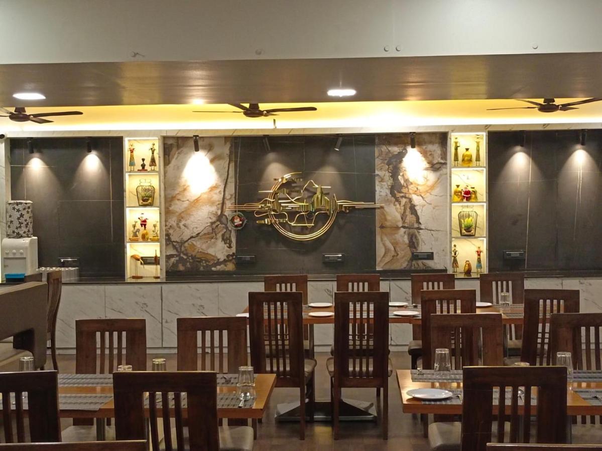 Hotel Sai Miracle Shirdi Extérieur photo