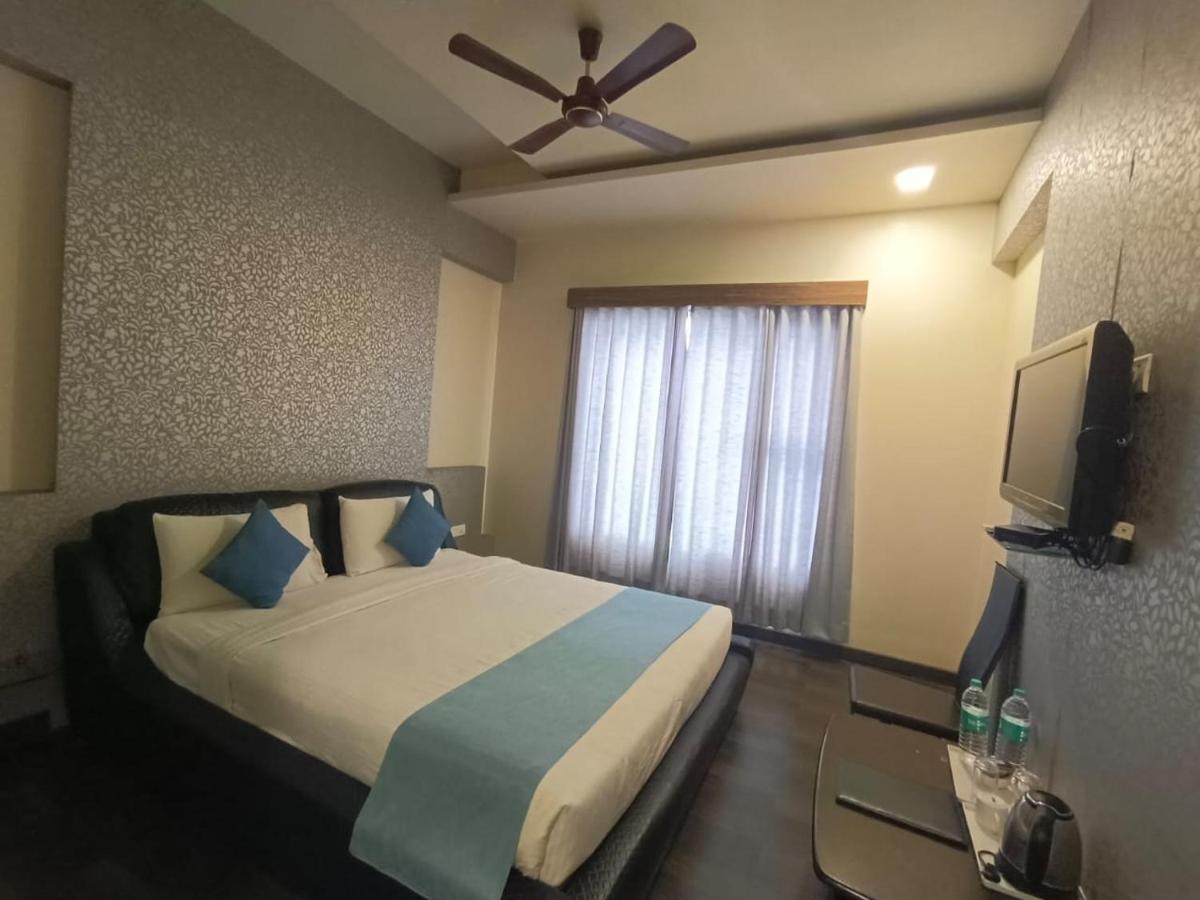 Hotel Sai Miracle Shirdi Extérieur photo