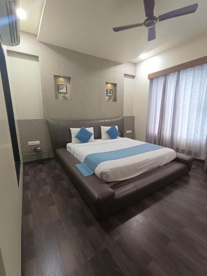 Hotel Sai Miracle Shirdi Extérieur photo
