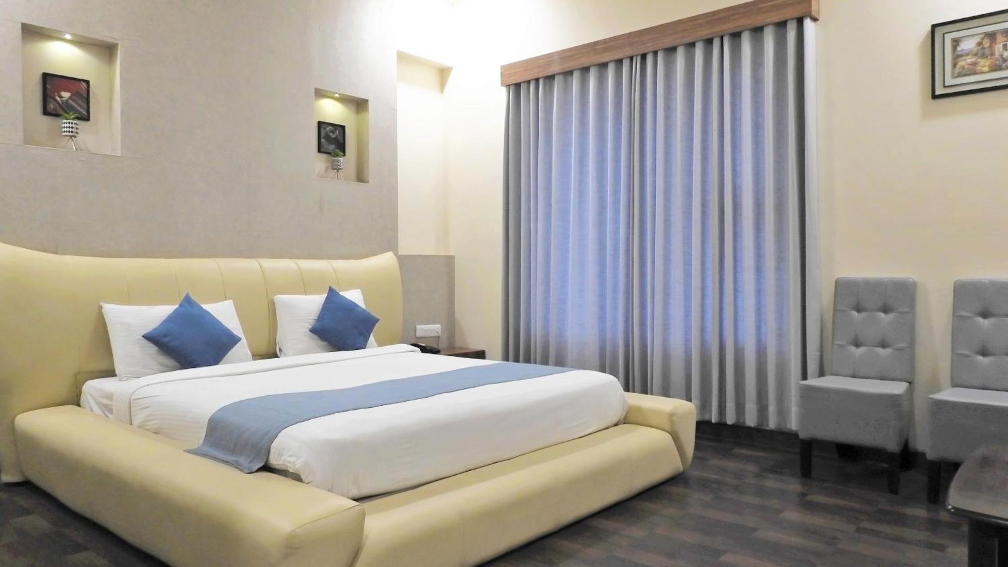 Hotel Sai Miracle Shirdi Extérieur photo