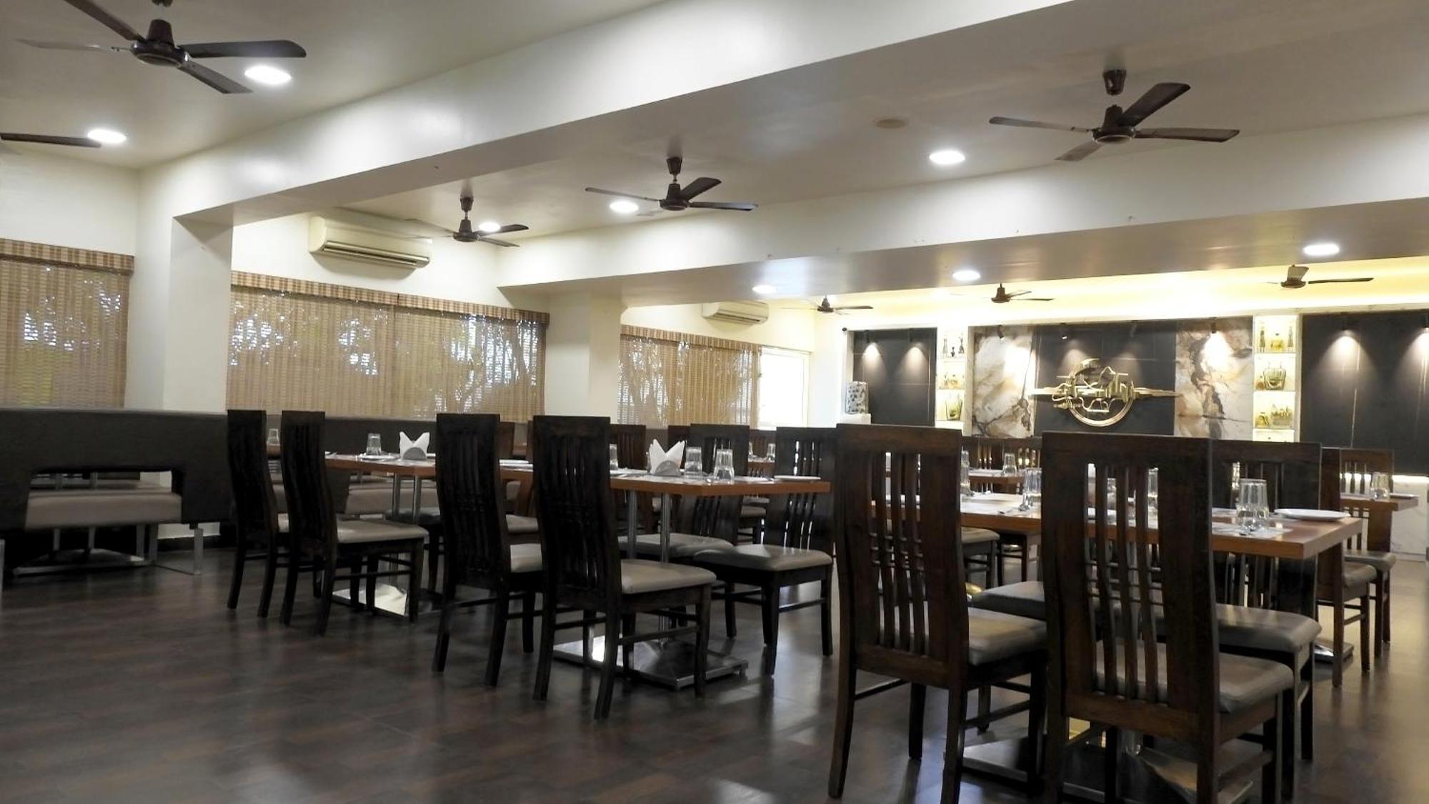 Hotel Sai Miracle Shirdi Extérieur photo