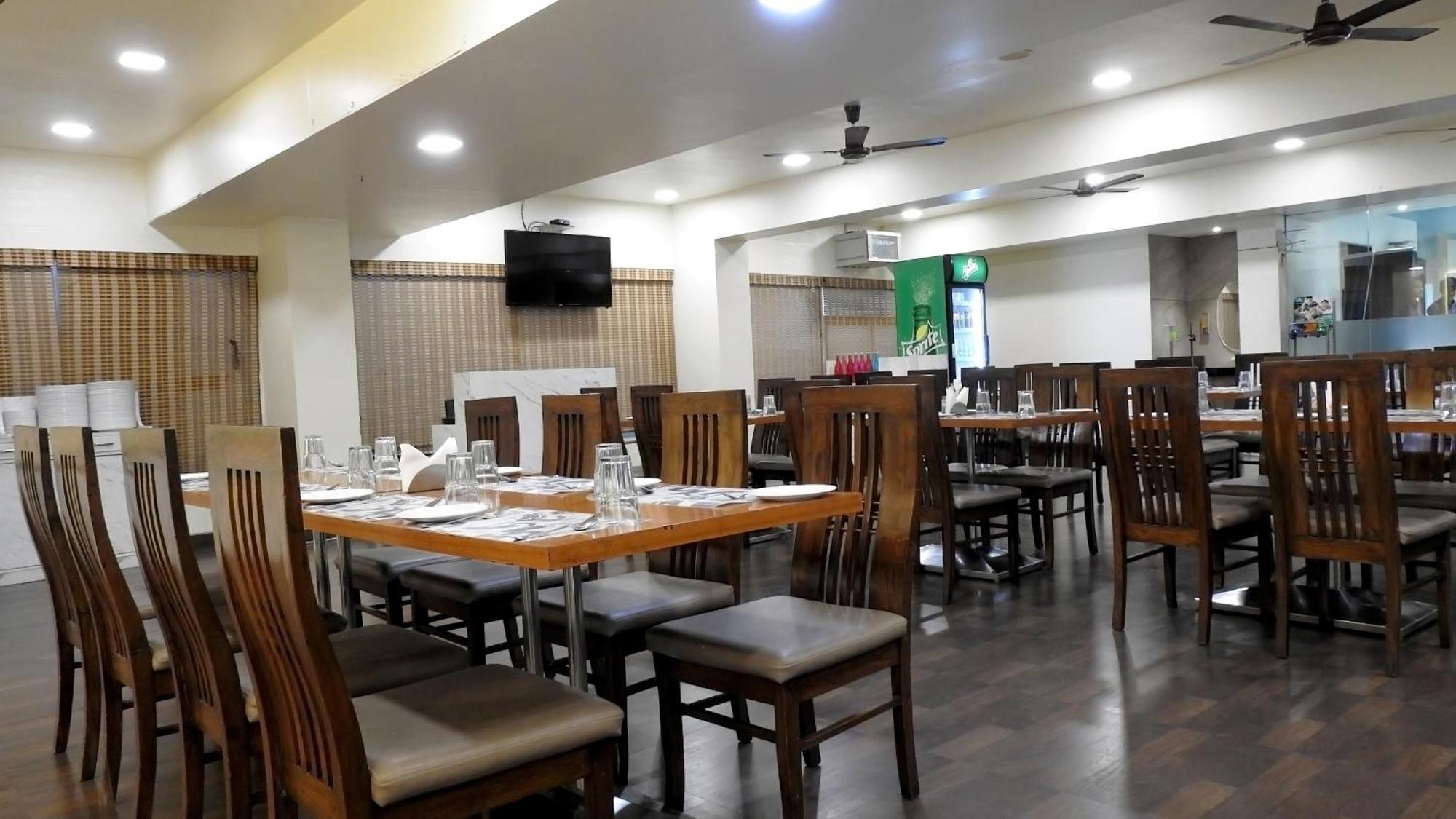 Hotel Sai Miracle Shirdi Extérieur photo