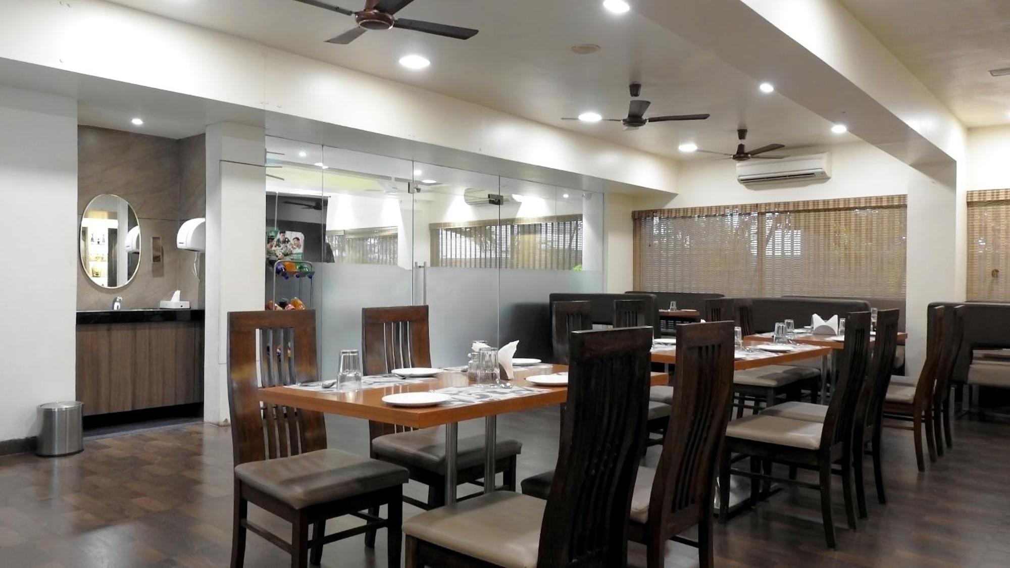 Hotel Sai Miracle Shirdi Extérieur photo