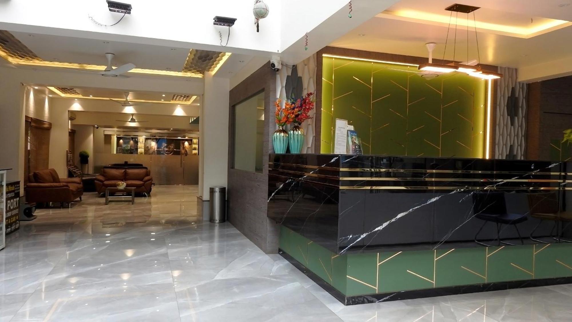 Hotel Sai Miracle Shirdi Extérieur photo
