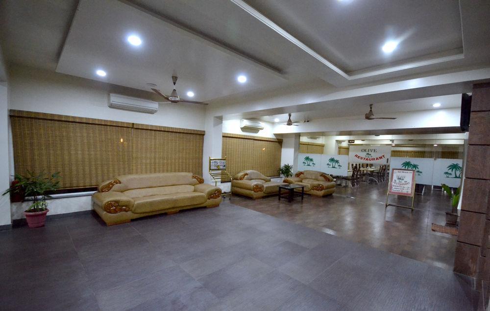 Hotel Sai Miracle Shirdi Extérieur photo