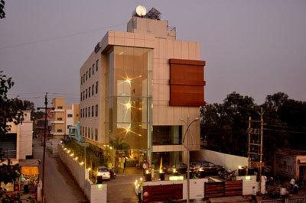 Hotel Sai Miracle Shirdi Extérieur photo