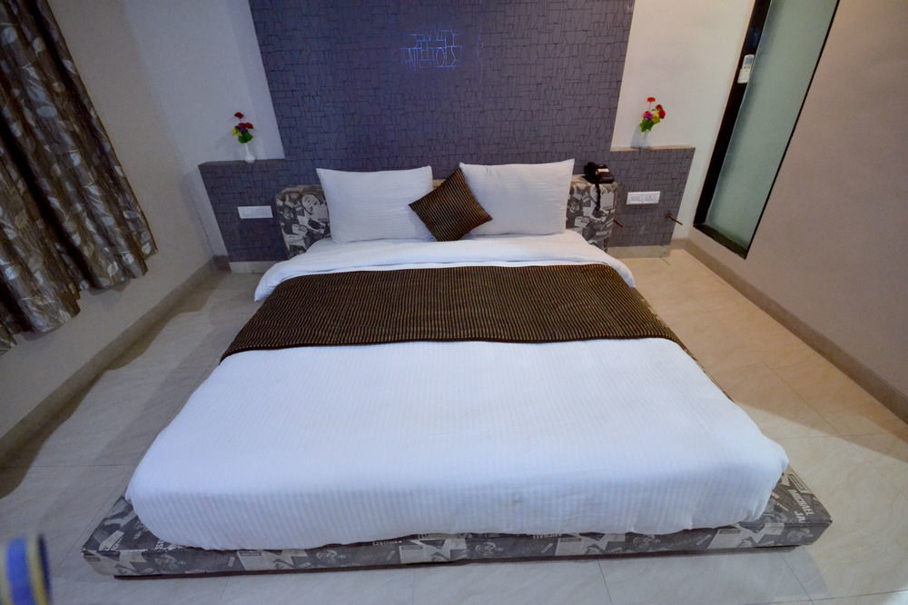 Hotel Sai Miracle Shirdi Extérieur photo