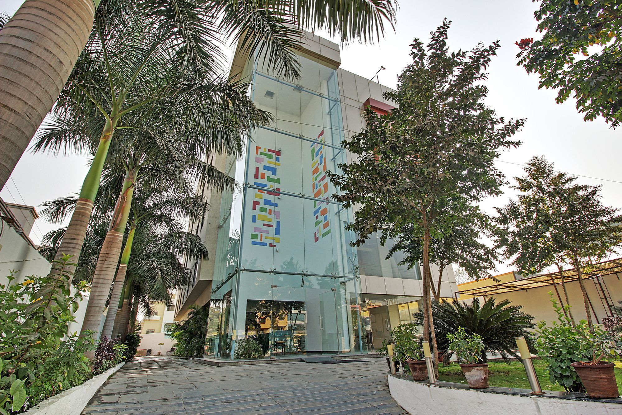 Hotel Sai Miracle Shirdi Extérieur photo